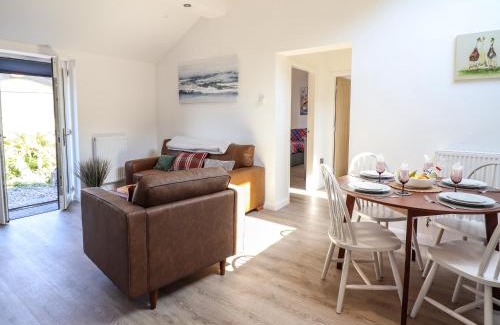 Harlech House | Tan Llech