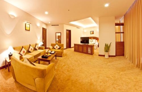 Phu Nhuan Hotel | Tan Son Nhat Saigon Hotel