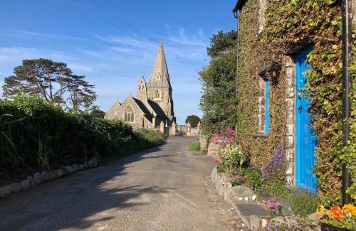 Llanrhystud House | Tan Y Bryn