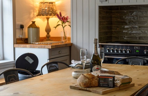 Holyhead House | Tan Y Cytiau