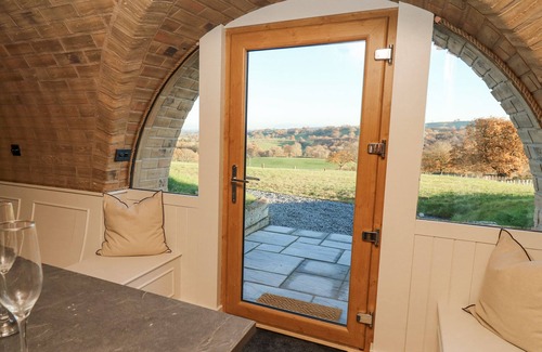 Llanfair Caereinion Cottage | Tan y Wawr- Onnen