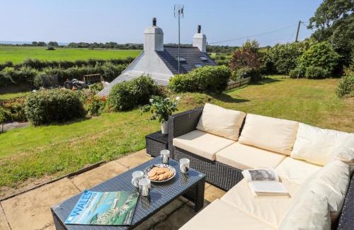 Rhyd-y-clafdy House | Tan Yr Allt
