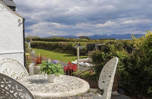 Rhyd-y-clafdy House | Tan Yr Allt