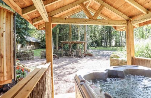 Kingswood House | Tanglewood Shepherds Hut
