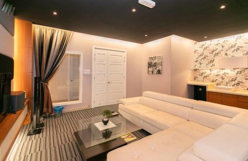 Tanjung Bungah Villa | Tanjung Bungah 5BR 18 Bungalow KTV