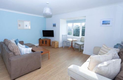 Tankerton House | Tankerton Town House, 1 parking space, 150m beach