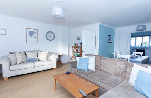 Tankerton House | Tankerton Town House, 1 parking space, 150m beach