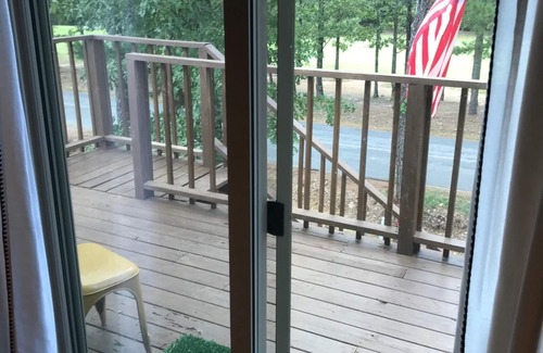 Drasco Cabin | Tannenbaum Golf Club Cabin