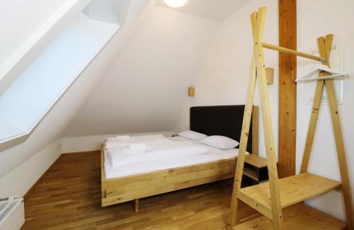 Schluchsee Apartment | Tannenhof Fischbach - Fewo 5 "Zander" - Schluchsee, 2 Schlafzimmer Schlafgalerie, E-Auto Ladestation