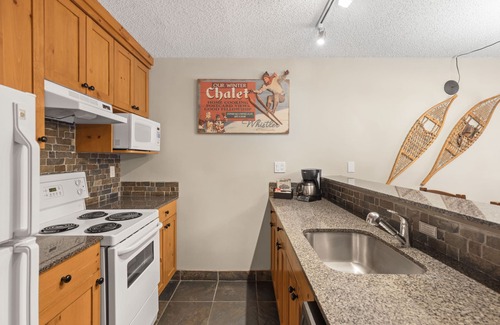 Whistler Village Apartment | Tantalus Resort Lodge