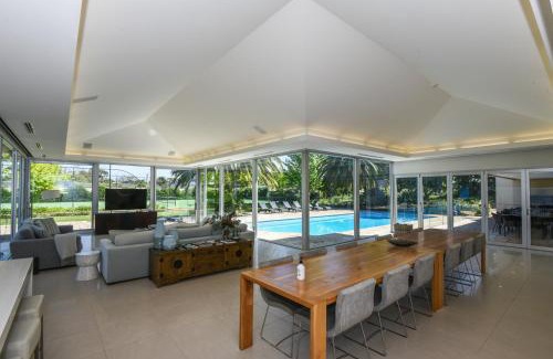 Tanunda Villa | Tanunda House - Luxury 5 BR in Barossa Wine Region