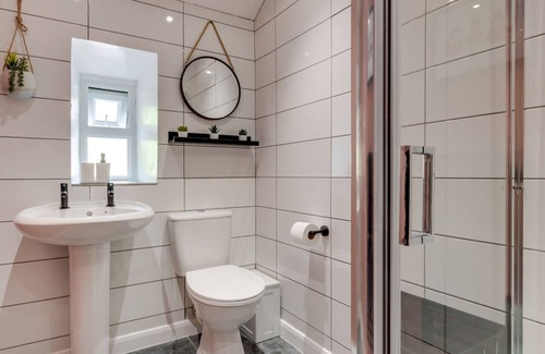 Dinas Mawddwy House | Tanyrallt - Two Bedroom House, Sleeps 4