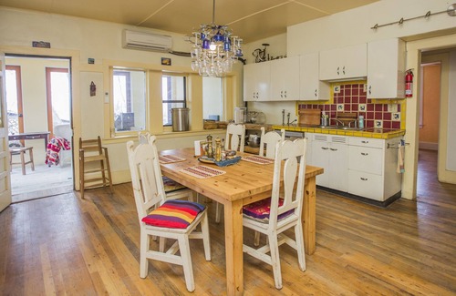 San Cristobal Cabin | Taos Goji Farm & Eco-Lodge Retreat