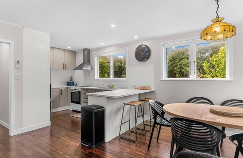 Ruakaka House | Taotahi Hideaway - Ruakaka Waterfront