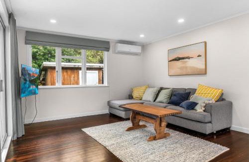 Ruakaka House | Taotahi Hideaway - Ruakaka Waterfront
