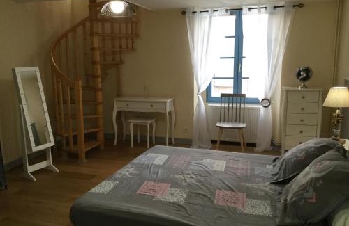Cahors Old Town Apartment | Tapis vert 2