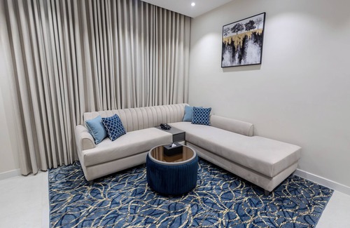 Al Faisaliyah Hotel | tara plus hotel