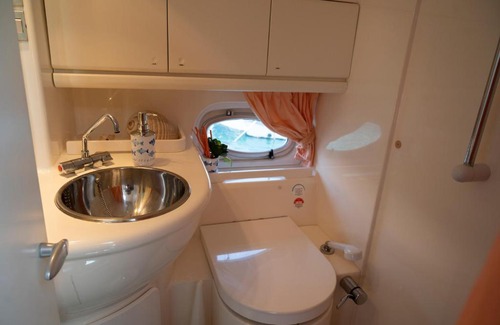 Isola del Borgo Antico Boat Rental | Taranto in barca Boat and Breakfast