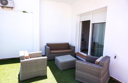 Tarifa Ski Chalet | Tarifa Family House 5 min walk to the beach and old town