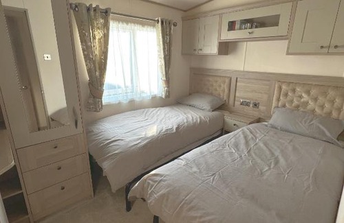 Dymchurch Resort | Tarilana