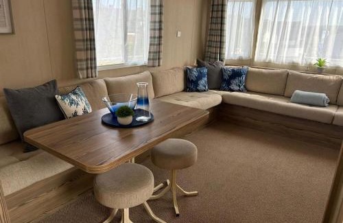 Barnstaple House | Tarka Holiday Park - Summer Breeze - Coastal Breaks - North Devon - Braunton-Barnstaple