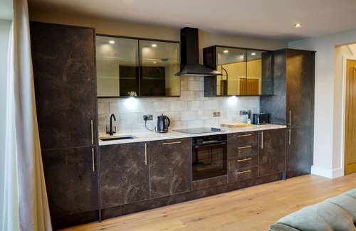 Wing Cottage | Tarn End Cottage 8, Talkin Tarn, Brampton ideal for a romantic break overlooking the Tarn