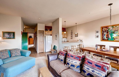 Frisco Condo | Tarn Landing C-5 1 Bedroom Condo by RedAwning