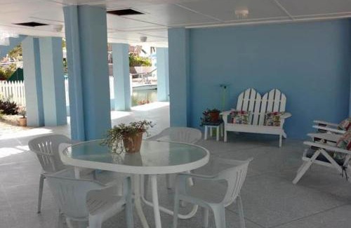 Hammer Point House | Tarpon Cove