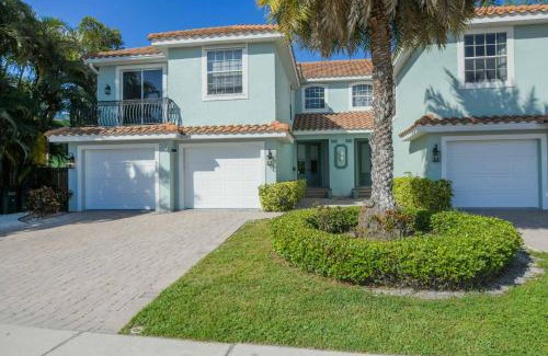 Siesta Key Village House | Tarpon Villa