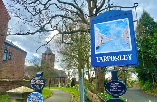 Tarporley Cottage | Tarporley Holiday Cottage - 5 bedroom house in the heart of Cheshire!