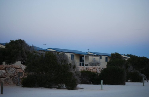 Denham House | Tasman Holiday Parks – Denham Seaside