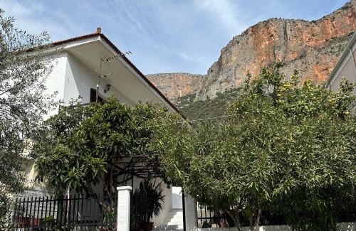 Leonidio Apartment | Tasos Apartment