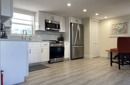Key Largo Villa | Tastefully Remodeled Island Villa in Key Largo, 2 Bedrooms, 2 Bathrooms.