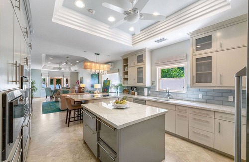 South Sound House | Tatenda: Estate Villa w/Private Pool, Balcony Suites, Paddle Boards & Snorkeling