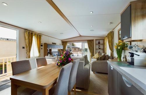 Tattershall Resort | Tattershall Lakes Mini Breaks - Osprey Rise
