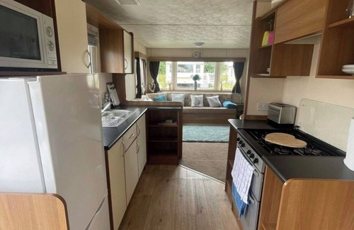 Tattershall Ski Chalet | Tattershall Lakes Pet Friendly Hot Tub Breaks