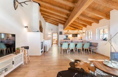 Bramberg am Wildkogel Ski Chalet | Tauernlodge Berglust
