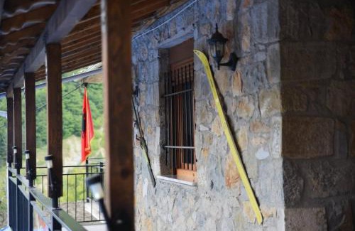 Dardhe House | Taverna Hotel Iliri - Dardhe