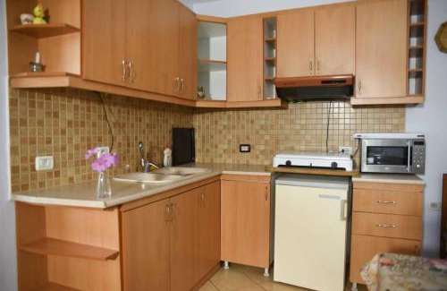 Dardhe House | Taverna Hotel Iliri - Dardhe