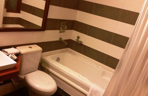 DLF City Hotel | Tavisha Villa