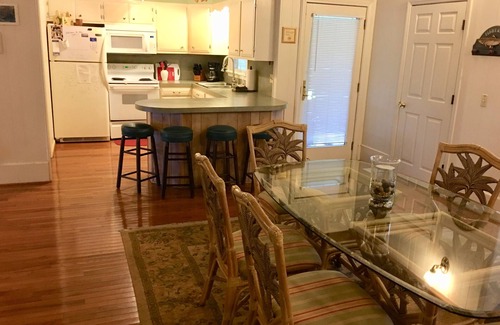 Summerton House | Taw Caw Creek Waterfront, Dock, Sandy Beach, Minutes To Big Water! NO PETS