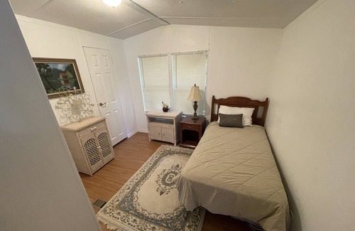 Okeechobee Cottage | TAYLOR CREEK RIVER COTTAGE by the boat ramp (UNIT 4) by RedAwning
