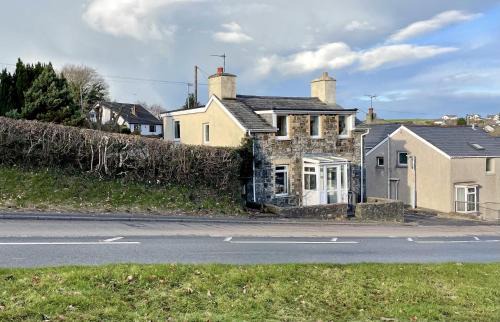 Llanfarian Apartment | Taylor Way