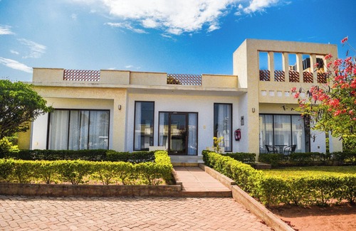 Central Kenya Coast Villa | TB 11