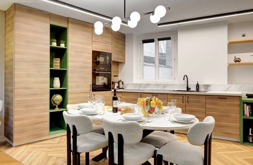 Quartier du Pont-de-Flandre Apartment | TBS 122 - Apartment with contemporary flair