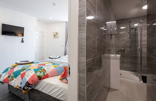 Anfield Bed & Breakfast | TCO Luxury House