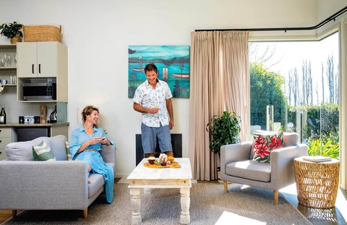 Te Awanga House | Te Awanga Cottages, Te Awanga Cottages - Moana