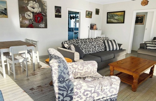 Himatangi Beach House | Te Manahuna Pet friendly spacious bach close to the beach