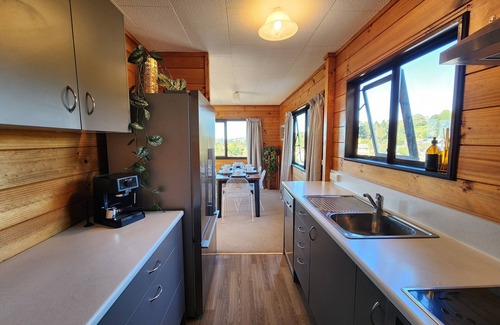 Havelock North House | Te Mata Peak Retreat/Central to HN & Local Venues/Clean, Comfortable, & Lux