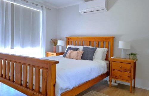 Moonta Bay House | Te Taha Moana - By The Beach